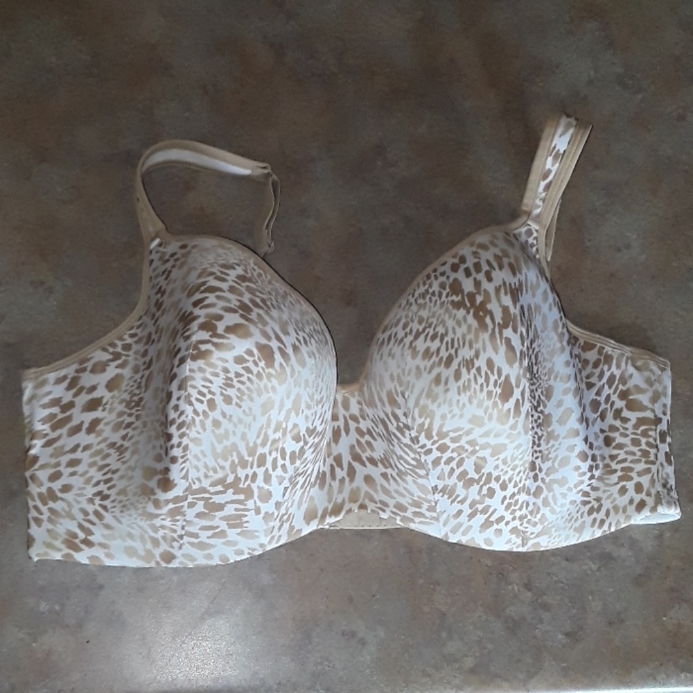 NWOT Cacique Full Coverage Underwire Bra 42DDD